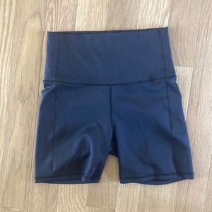 Left on Friday biker shorts, size medium, black